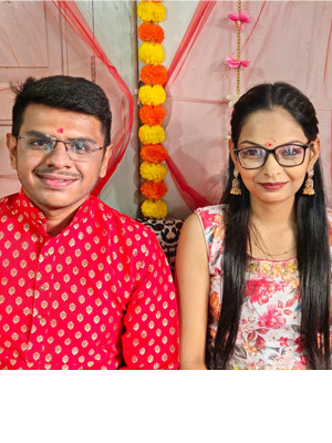 Pujan Ajmera (Ahmedabad) with Jhanvi Doshi (Jamnagar) Pujan Ajmera (Ahmedabad) with Jhanvi Doshi (Jamnagar)